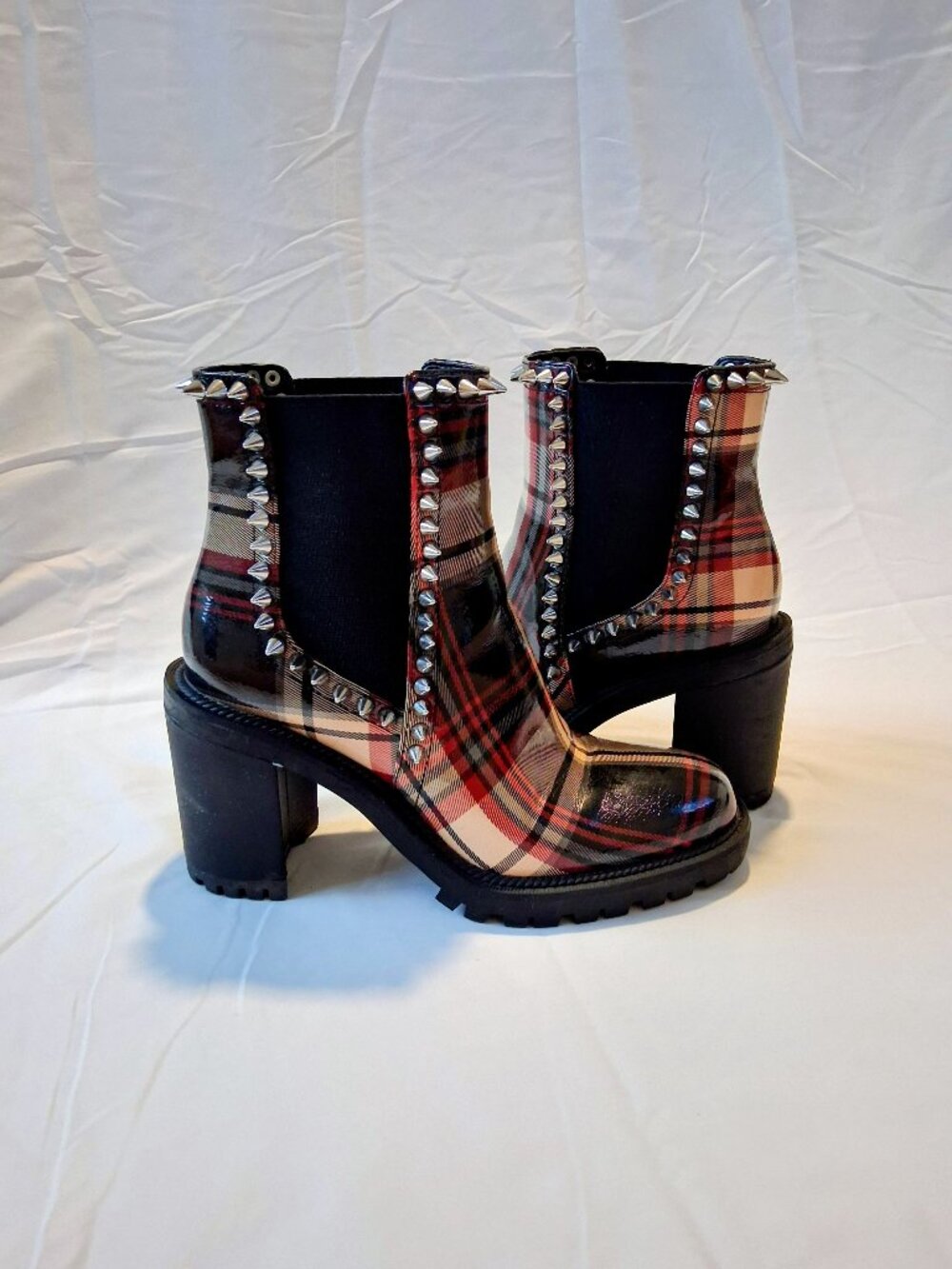 Jessica Simpson Woman's Demmie Boots